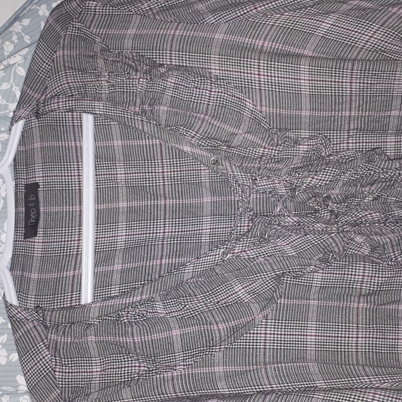 😊2X tunic black/gray and white  with fine line pink - Picture 2 of 2